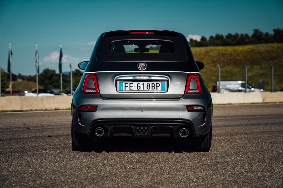  Abarth 595C Turismo (312) 2016 года  (WW) (фото 7 из 31)